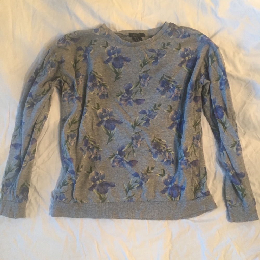 F21 grey flowered Top